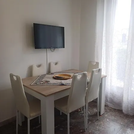 Apartment Plaza