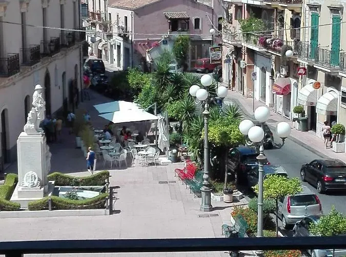 Apartment Plaza *